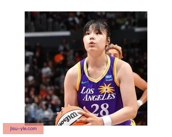 李月汝妹妹遭国少弃留洋升中锋