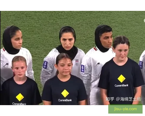 伊朗三女足球员获庇护后返国