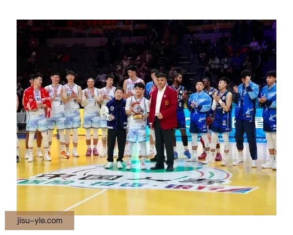 全明星南区胜北区 七人表现亮眼 全明星南区胜北区 七人表现亮眼